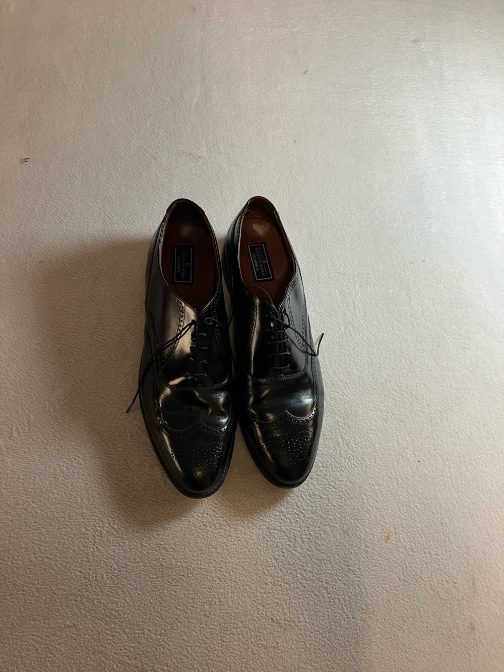 Bostonian Black Leather Wingtip Lace-Up Oxfords